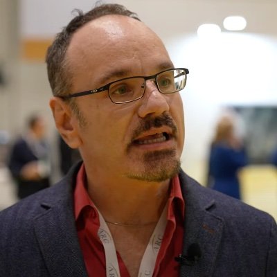 RkWx2Fr8_400x400.jpg